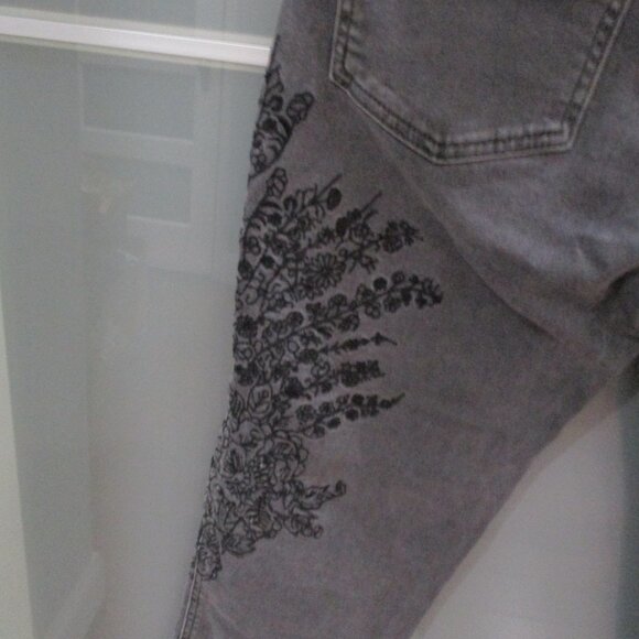 We the Free Free People Embroidered Leg Gray Wash Boho Jeans - Picture 5 of 7